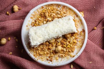 طريقة عمل الأرز باللبن بالقشطة على طريقة المحلات الشهيرة طريقة عمل الأرز باللبن بالقشطة على طريقة المحلات الشهيرة