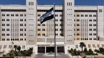 قوة دفاع البحرين: إيران تواصل استهداف المدنيين بالصواريخ والمسيرات