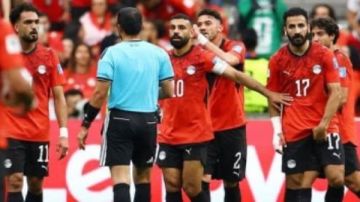 الدرندلي: صلاح قائد حقيقي..ومكافآت استثنائية للاعبي المنتخب الدرندلي: صلاح قائد حقيقي..ومكافآت استثنائية للاعبي المنتخب