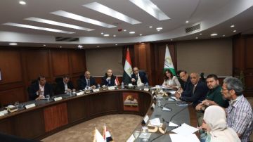 محافظ الجيزة يوجه بتوفير فرص عمل خلال لقائه بالمواطنين محافظ الجيزة يوجه بتوفير فرص عمل خلال لقائه بالمواطنين