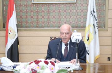 نقابة المهن التعليمية تشكل غرفة عمليات رئيسية لمتابعة المعلمين فى امتحانات الثانوية العامة نقابة المهن التعليمية تشكل غرفة عمليات رئيسية لمتابعة المعلمين فى امتحانات الثانوية العامة