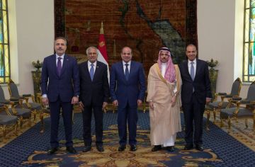 السيسي يلتقي وزراء خارجية السعودية وباكستان وتركيا السيسي يلتقي وزراء خارجية السعودية وباكستان وتركيا