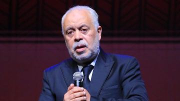 نقيب الممثلين يتدخل.. حل أزمة العرض المسرحي بجامعة العاصمة نقيب الممثلين يتدخل.. حل أزمة العرض المسرحي بجامعة العاصمة