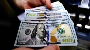 تحت الخمسين.. سعر الدولار اليوم الإثنين 29 يونيو تحت الخمسين.. سعر الدولار اليوم الإثنين 29 يونيو