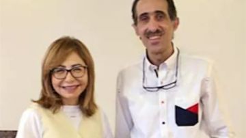زوجة مجدي الجلاد ترد على شائعة ارتباطه بـ لميس الحديدي: أكثر ما أضحكني أنا وأبنائي 
