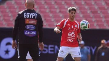 فتح الله: إمام عاشور عنصر حاسم في وسط منتخب مصر بالمونديال