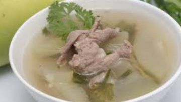 ماذا يحدث للجسم عند تناول شوربة اللحم؟
