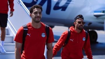 الفراعنة جاهزين.. منتخب مصر يغادر إلى سياتل استعدادا لمواجهة إيران