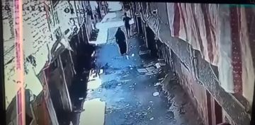 مصر.. فيديو تحرش بمسنة يثير الضجة مصر.. فيديو تحرش بمسنة يثير الضجة