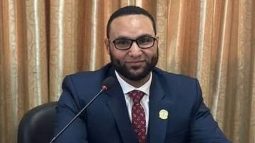 مدرس بجامعة الأزهر يحذر من خطورة الشيشة الإلكترونية مدرس بجامعة الأزهر يحذر من خطورة الشيشة الإلكترونية