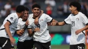كأس الأمم الأفريقية للناشئين.. منتخب مصر يتقدم على المغرب في الشوط الأول كأس الأمم الأفريقية للناشئين.. منتخب مصر يتقدم على المغرب في الشوط الأول