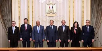 وزير التخطيط: استثمار استراتيجي مباشر في البنية التحتية والمشروعات القومية وزير التخطيط: استثمار استراتيجي مباشر في البنية التحتية والمشروعات القومية