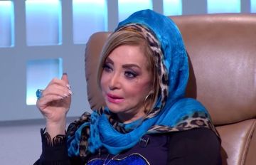 لماذا لم تعد والدته إلى التمثيل؟.. عمرو محمود ياسين يجيب لماذا لم تعد والدته إلى التمثيل؟.. عمرو محمود ياسين يجيب