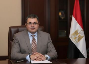 نائب محافظ القاهرة يعقد اللقاء الأسبوعي لخدمة المواطنين نائب محافظ القاهرة يعقد اللقاء الأسبوعي لخدمة المواطنين