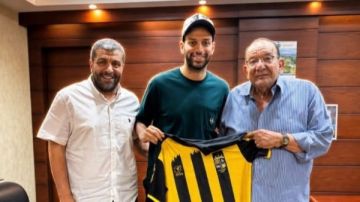 قادما من المصري.. المقاولون العرب يتعاقد مع ميدو جابر