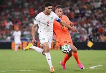 عيسى ديوب رجل مباراة المغرب وهولندا في كأس العالم عيسى ديوب رجل مباراة المغرب وهولندا في كأس العالم