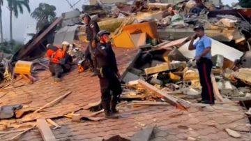 زلزالان مدمران يضربان فنزويلا خلال دقيقة واحدة.. انهيار مبان في كراكاس وتحذيرات من تسونامي