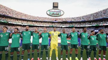 تشكيل مباراة الجزائر والأردن في كأس العالم تشكيل مباراة الجزائر والأردن في كأس العالم