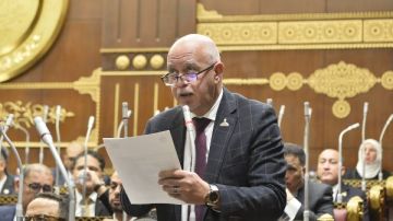 حازم الجندي: توجيهات الرئيس السيسي لتدعيم الشبكة القومية للكهرباء ترسم مستقبلا جديدا للطاقة في مصر حازم الجندي: توجيهات الرئيس السيسي لتدعيم الشبكة القومية للكهرباء ترسم مستقبلا جديدا للطاقة في مصر
