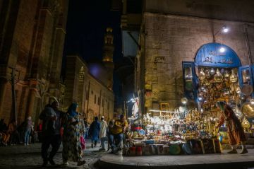 أسماء المحال في مصر... تاريخ مكتوب على اللافتات أسماء المحال في مصر... تاريخ مكتوب على اللافتات
