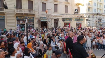 تفاعل كبير مع الورش والفقرات الغنائية في شارع الفن بالإسكندرية وعروض ذوي الهمم تخطف الأنظار تفاعل كبير مع الورش والفقرات الغنائية في شارع الفن بالإسكندرية وعروض ذوي الهمم تخطف الأنظار