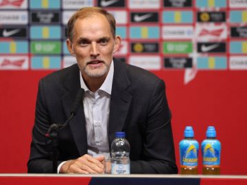 الرئيس التنفيذي للاتحاد الإنجليزي: تجديد عقد توخيل يبعد التشتيت عن المنتخب