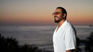 بعد 20 عاما.. رامي عياش يشعل الصيف بإعادة خد حرير بعد 20 عاما.. رامي عياش يشعل الصيف بإعادة خد حرير