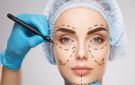 خبيرة تجميل: الريموفر بيشيل الجل بطريقة تقنية دقيقة