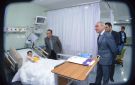 السفير علاء يوسف يشيد بمستشفى الناس ويؤكد دعم الدولة للنماذج الطبية الرائدة صور