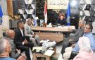 محافظ أسوان يلتقى أعضاء مجلسى النواب والشيوخ لمتابعة المطالب الجماهيرية
