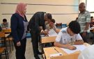 سماعات غش مخفية وتداول الأسئلة بتيليجرام ووفاة طالبة باللجنة.. أبرز مشاهد امتحان عربي الثانوية العامة اليوم