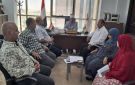 مدير عام أوقاف الوادي الجديد يجتمع بأعضاء اللجنة الفرعية للخدمات الإسلامية لبحث خطة العمل