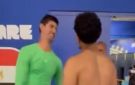 كورتوا يطلب تغيير قميصه مع مرموش بعد مباراة مصر وبلجيكا فى كأس العالم