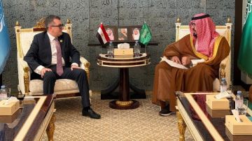 دعوة سعودية لوزير التخطيط للمشاركة في المنتدى الاقتصادي العالمي بالمملكة دعوة سعودية لوزير التخطيط للمشاركة في المنتدى الاقتصادي العالمي بالمملكة