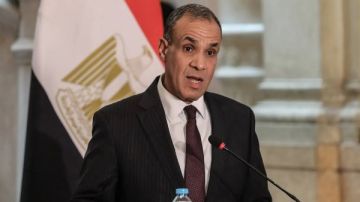 وزير الخارجية : الرئيس السيسي يتابع أولا بأول التطورات بالمنطقة وزير الخارجية : الرئيس السيسي يتابع أولا بأول التطورات بالمنطقة