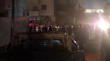 دون خسائر بشرية.. السيطرة على حريق نشب في مخزن بالعبور دون خسائر بشرية.. السيطرة على حريق نشب في مخزن بالعبور