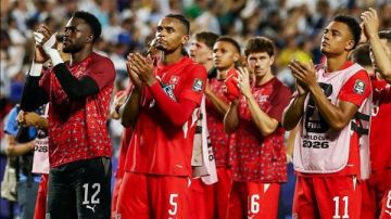 غضب في سويسرا بعد وداع كأس العالم.. طرد إمبولو يشعل الجدل