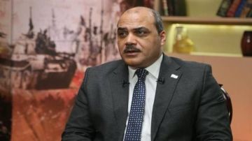 محمد الباز: أبو تريكة طعن البلد.. ولا يمكن أسامحه محمد الباز: أبو تريكة طعن البلد.. ولا يمكن أسامحه