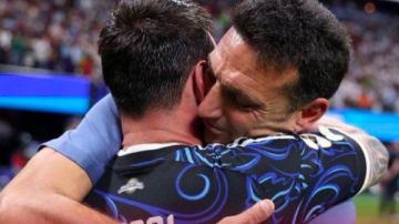 رسميا.. سكالوني مستمر في قيادة منتخب الأرجنتين رسميا.. سكالوني مستمر في قيادة منتخب الأرجنتين