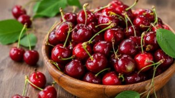 ماذا يحدث لجسمك عند تناول الكريز؟ ماذا يحدث لجسمك عند تناول الكريز؟