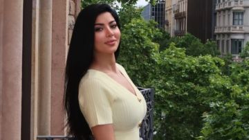 على البحر .. كارولين عزمي تخطف الأنظار بظهورها على البحر .. كارولين عزمي تخطف الأنظار بظهورها