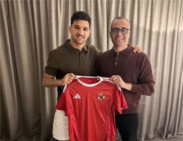منصف بقرار: عموتة حسم قراري بالانتقال إلى الأهلي.. وهدفي العودة لمنتخب الجزائر منصف بقرار: عموتة حسم قراري بالانتقال إلى الأهلي.. وهدفي العودة لمنتخب الجزائر