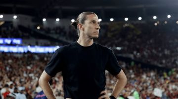 البرازيلي فيليبي لويس مدربا لموناكو البرازيلي فيليبي لويس مدربا لموناكو