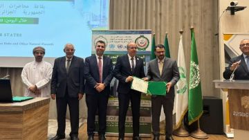 رئيس قطاع الإسكان والمرافق يشارك في اجتماع البرنامج العربي بالجزائر رئيس قطاع الإسكان والمرافق يشارك في اجتماع البرنامج العربي بالجزائر