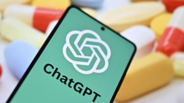 ChatGPT كاد يقتلني: رجل يقاضي OpenAI بسبب نصيحة طبية خطيرة ChatGPT كاد يقتلني: رجل يقاضي OpenAI بسبب نصيحة طبية خطيرة