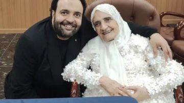 بعمر 83 عاما.. دكتورة آمال تهزم السرطان و تحقق حلمها بمرتبة الشرف.. ونجلها يكشف السر بعمر 83 عاما.. دكتورة آمال تهزم السرطان و تحقق حلمها بمرتبة الشرف.. ونجلها يكشف السر