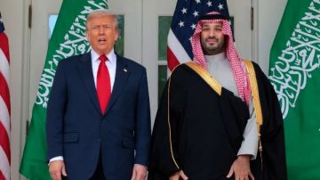 ترامب يدفع نحو اتفاق نووي مع السعودية دون المعيار الذهبي.. ماذا يعني؟ ترامب يدفع نحو اتفاق نووي مع السعودية دون المعيار الذهبي.. ماذا يعني؟