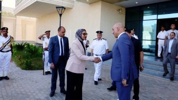 أخبار الوادي الجديد: المحافظ تقدم التهنئة لمدير أمن الوادي الجديد .. وتكرم مدير إدارة المرور السابق