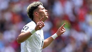 إمام عاشور يتصدر تصنيف فيفا للاعبي منتخب مصر إمام عاشور يتصدر تصنيف فيفا للاعبي منتخب مصر