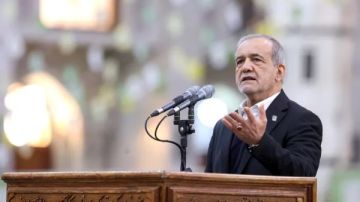 الرئيس الإيراني: المرشد وجه بضرورة إنهاء حالة اللا حرب واللا سلم الرئيس الإيراني: المرشد وجه بضرورة إنهاء حالة اللا حرب واللا سلم